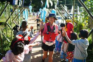 BIB: 1041
                            <button type="button" onclick="openModal(19042551)" class="btn btn-primary btn-sm float-right btn-popup" data-toggle="modal" data-target=".modal-high-quality">
                        <i class="fas fa-shopping-cart"></i> Add to Cart
                    </button>
                                            <button type="button" onclick="isThisMe(19042551, true)" class="btn btn-success btn-sm float-right btn-popup btn-isme hidden" data-toggle="tooltip" data-placement="bottom" title="นี่คือรูปของคุณใช่ไหม คลิกที่นี่เพื่อเอาเข้าอัลบั้ม">
                        <i class="fas fa-plus"></i> Add to album
                    </button>
                    <button type="button" onclick="isThisMe(19042551, false)" class="btn btn-warning btn-sm float-right btn-popup btn-isnotme hidden">
                        <i class="fas fa-ban"></i> Remove from album
                    </button>